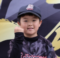 山田　瑛人